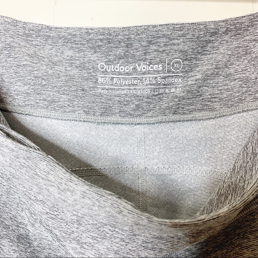Outdoor Voices Warmup grey color block legging XL - Picture 8 of 8